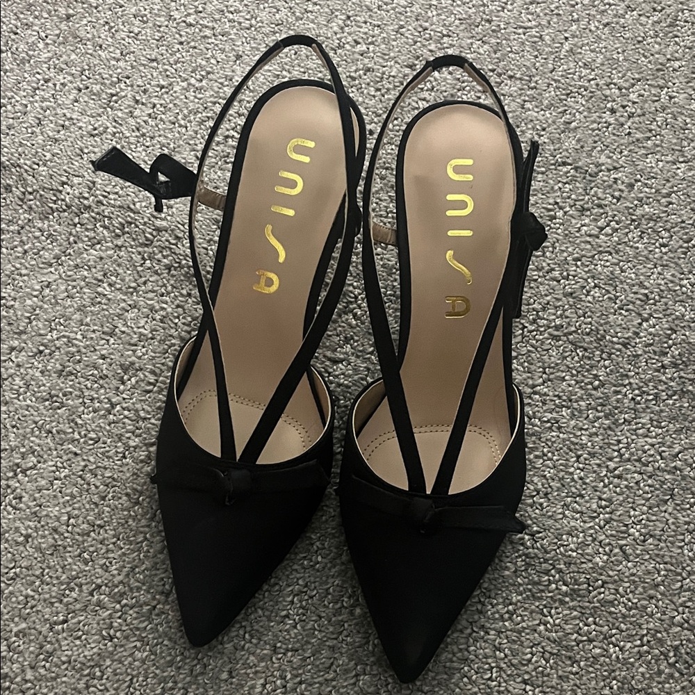 Unisa Elegant Black Slingback Heels